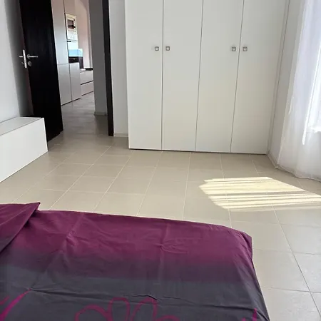 Апартаменты Infinity View 7 *